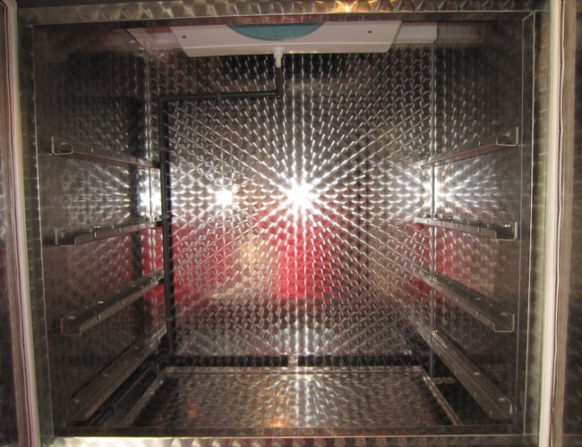 Foodtruck med salg af spydstegte kyllinger, sandwich og lækker tilbehør