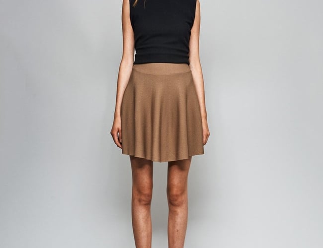 Tøj-restlager sælges