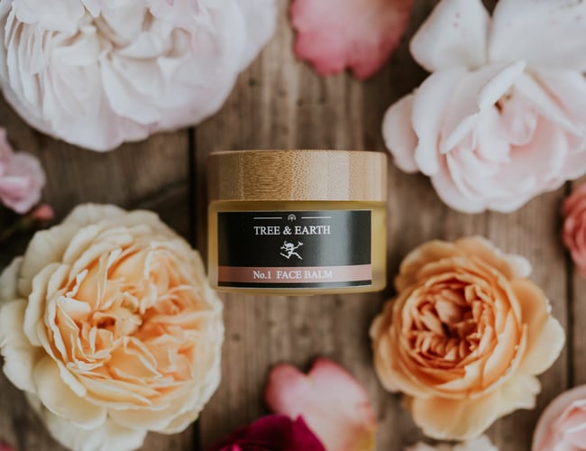 Tree & Earth Skincare til salg - etableret dansk hudplejebrand