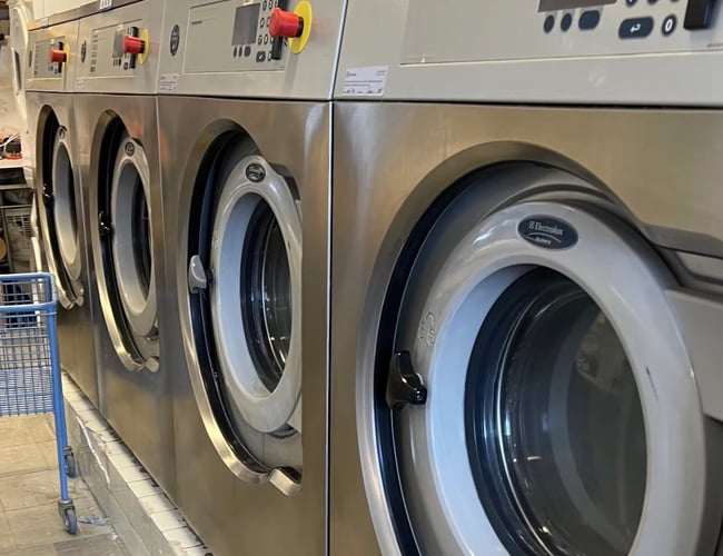 Renseri og vaskeri til salg i Hedehusene - Eksisteret i 59 år og servicerer både private og virksomheder 