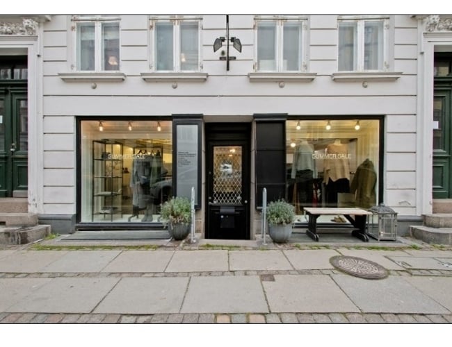 Super hyggelig butik med Dametøj centralt på østerbro - til hurtig overtagelse