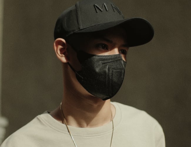 Webshop med tøjmærke med salg af T-shirt, sweatshirt og kasketter. 