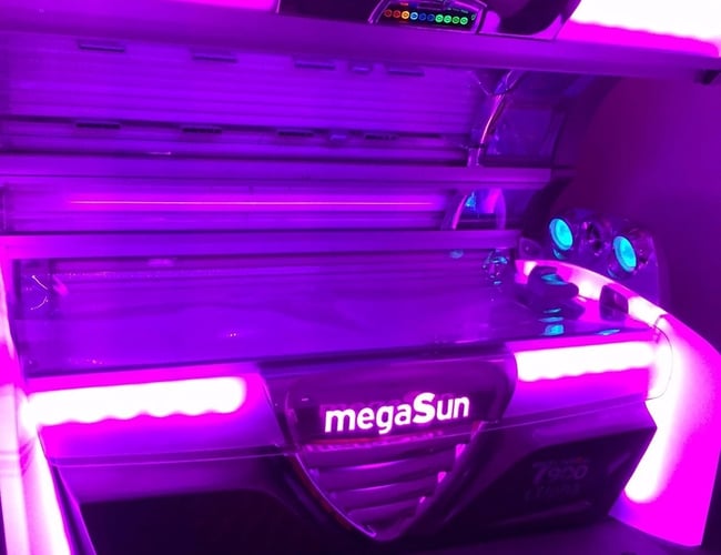 Solcenter til salg (2 af de største solarium på markedet er installeret)