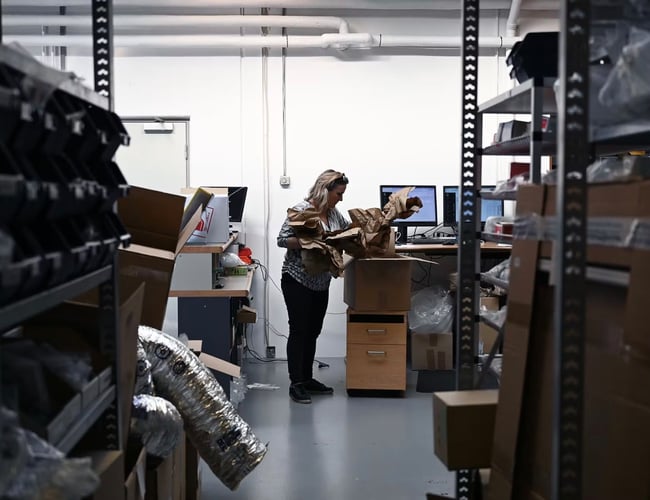 Hvidevaredele.dk - salg af reservedele til hårde hvidevarer - Omsætning 2021: 2.712.427 kr. 