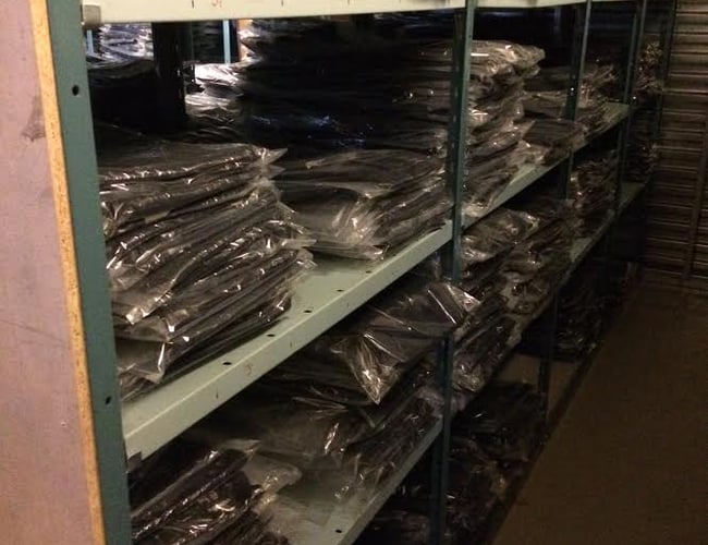 Anderkendt dansk jeans brand - salg via webshop og direkte til fysiske butikker i Danmark og Færøerne