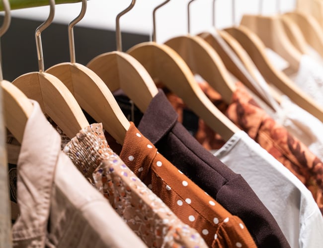 Bæredygtigt tøjkoncept sælges - realiseret omsætning 130.000 i de første 5 måneder!