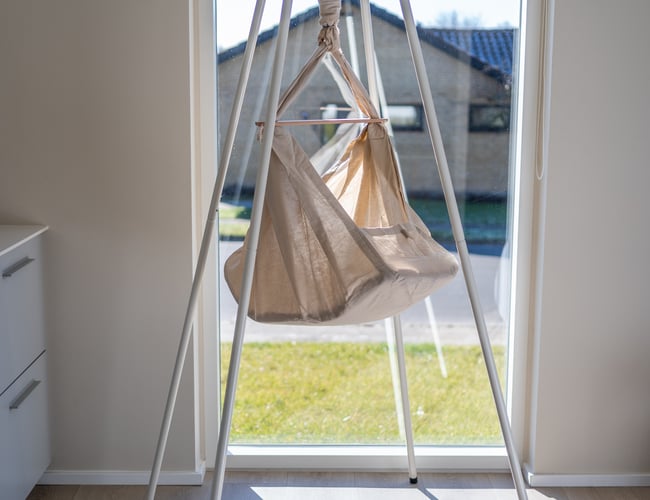 Baby Webshop - 100% økologiske slyngevugger, vuggemotorer samt tilbehør. - 4,6 på Trustpilot.