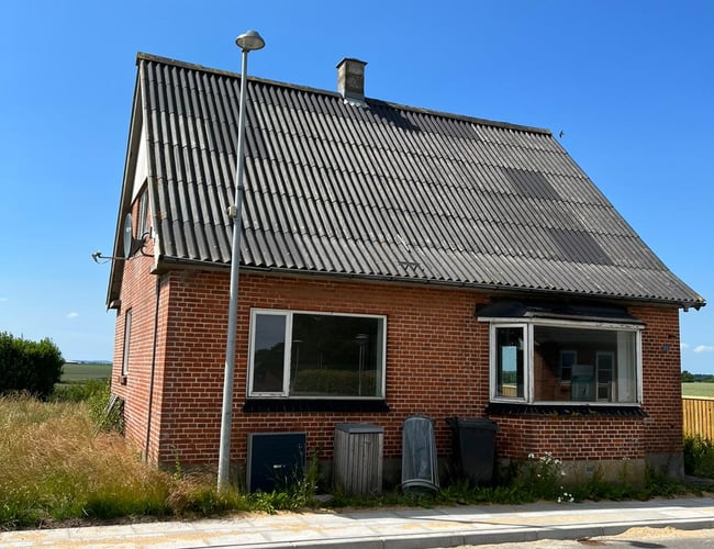 Ejendomsselskab til salg, 2 år gammelt med 7 ejendomme. - Månedlige lejeindtægter ca. 40.000 kr. 