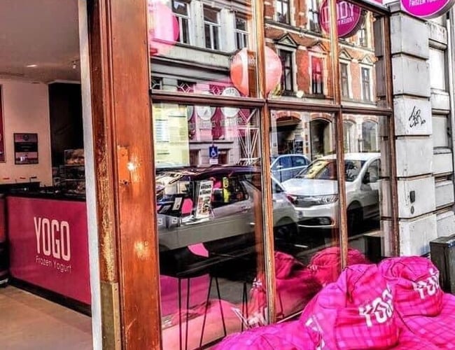 Ny pris ved overtagelse fx 1/9-2022. Yogo Århus - Omsætning: 1.600.000 kr. - Frozen Yoghurt, bland-selv-slik, kaffe mm.