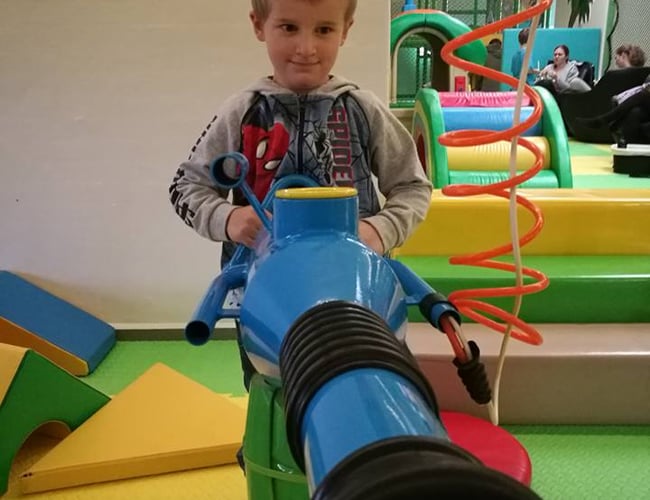 Start legeland se www.legelandsudstyr.dk  