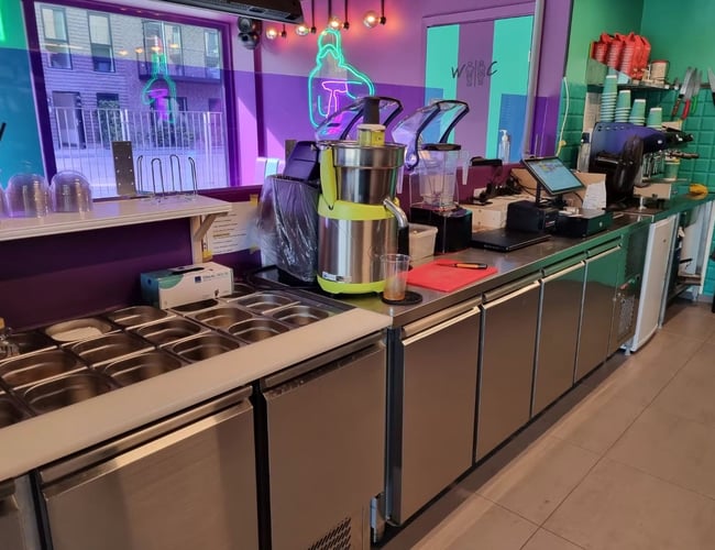 Helt ny juicebar til salg - Ligger centralt i Søborg - Husleje 7.916 kr.- eksklusiv moms.
