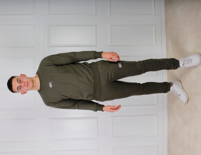 Salg af varelager med unisex sportswear tøj