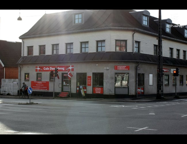 Café Dannebrog i Vanløse til salg - Fin omsætning. på Ca. 900.000kr. om året.