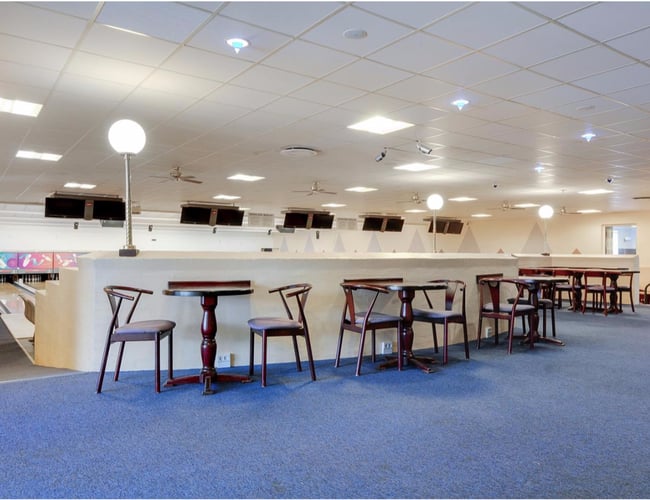 Restaurant & Bowling center i Nakskov - Bruttoareal 1.290 m2 - omsætning ca. 2 mio årligt