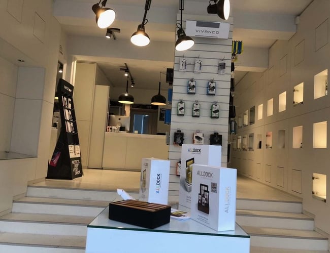 IT forretning til salg - Afståelse - Falkoner alle / Frederiksberg. BYD!