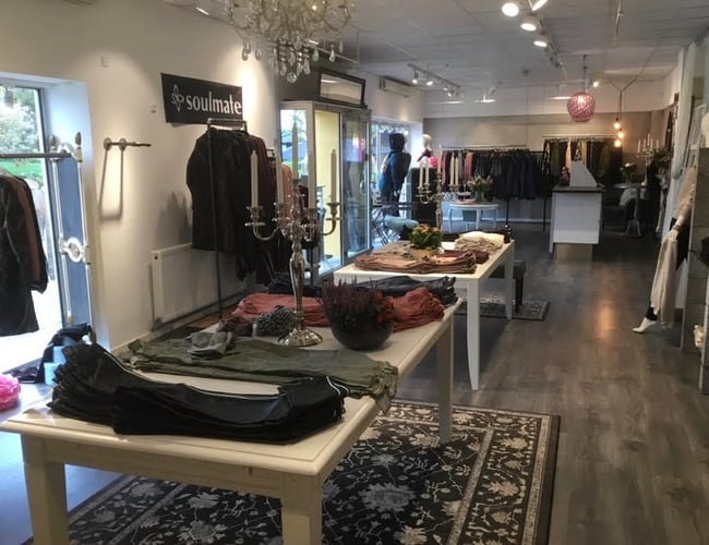 Skøn totalistandsat butik i Nordsjælland til afståelse