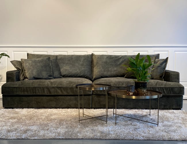 Veldrevet webshop med salg af møbler til salg - Omsætning 2021: 19.300.000 kr.  - Overskud før skat 1.950.000 kr.