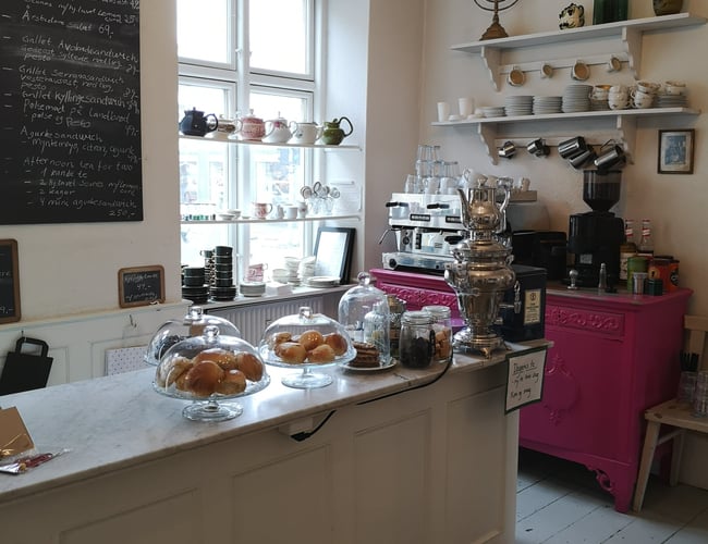 TE-Salonen - Hyggelig café til salg i Roskilde - Omsætning 1,1 mio. kr.