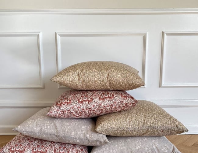 HOMEYNESS (produktion, forhandlere, webshop, varelager, instagramkonto 10.000 følgere)