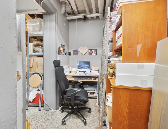 Frisør sælges i hjertet af København til 0 kr. - Køb andelen og få hele butikken med gratis - København N