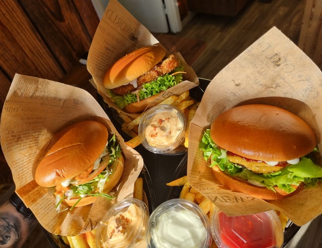 Café Hygge - 51 m2 med 12 siddepladser - Smuk vegansk café i Horsens.