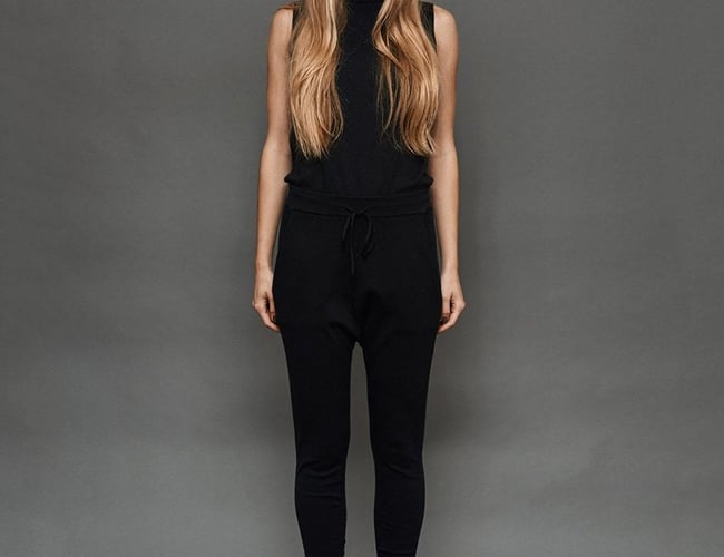 Tøj-restlager sælges