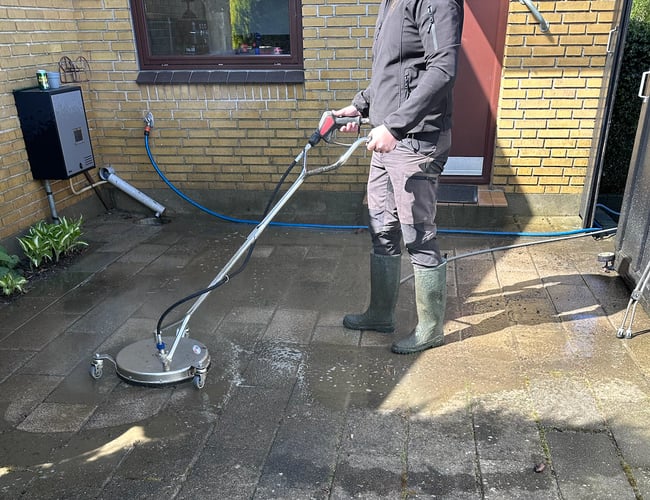 Etableret fliserens virksomhed med stort potentiale